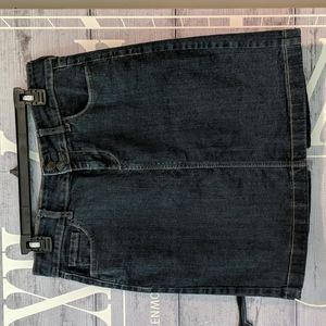 Old Navy Blue Denim Skirt, Size 4, Excellent Condition!